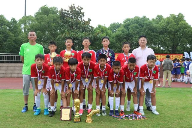 布伦森43分雄鹿不敌尼克斯4连败 猛龙力克奇才