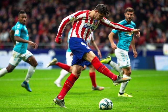 阿圭罗：曼城依然会坚持到最后&争取所有冠军